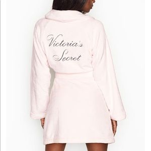 ‼️NWT‼️Victoria’s Secret Logo Cozy Short Robe